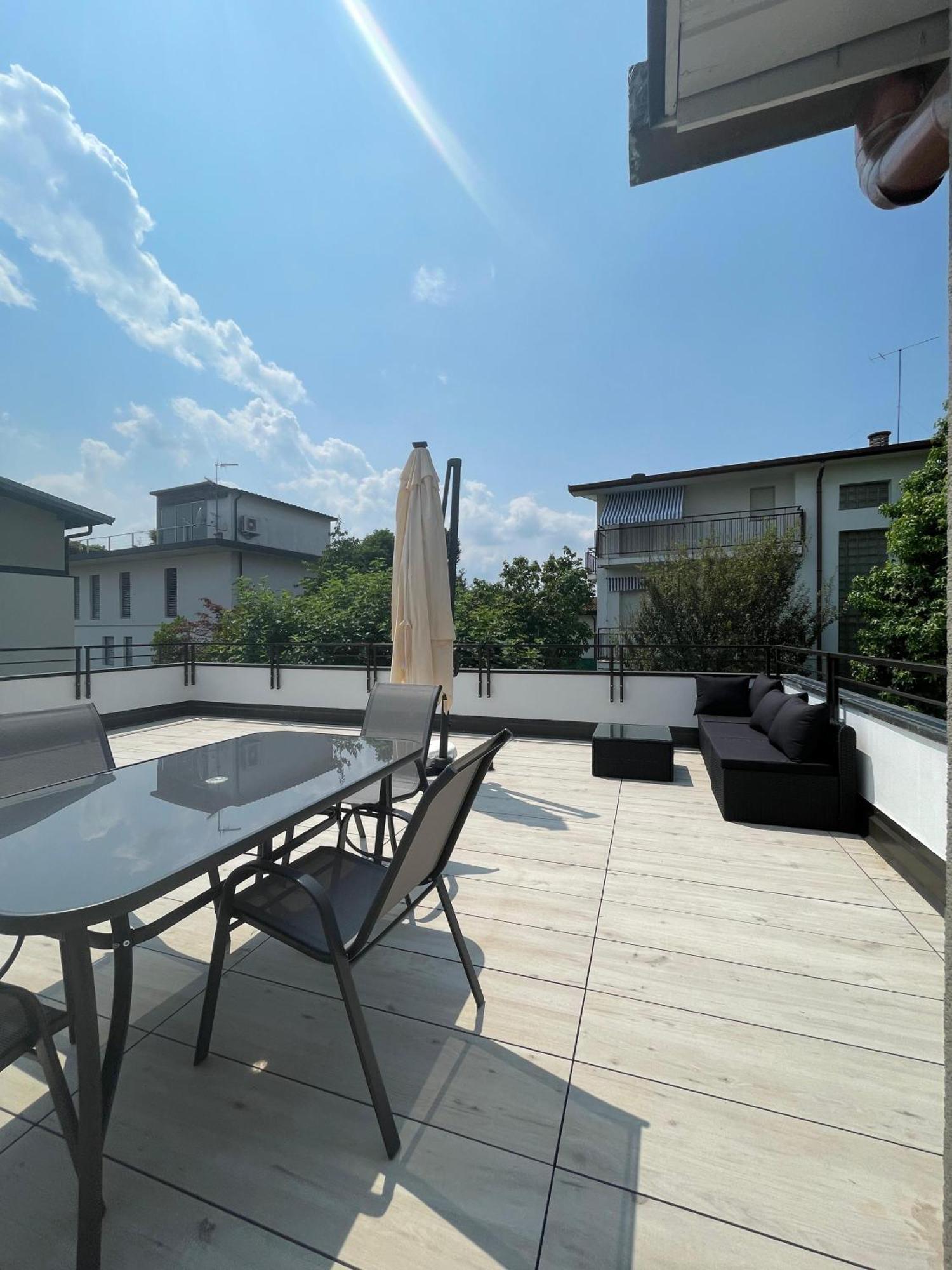 La Terrazza - Very Quiet - Free Park - 3 Min From Varese Center And Lake - Air Conditioning - Cycling Friendly Экстерьер фото